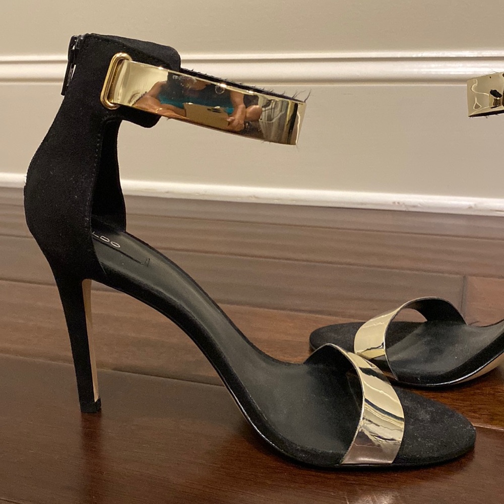Aldo Black & Metallic Gold Heels
